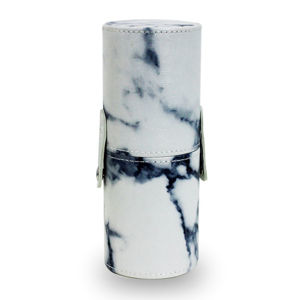 Imagen de Estuche símil cuero con set de 10 pinceles para maquillaje