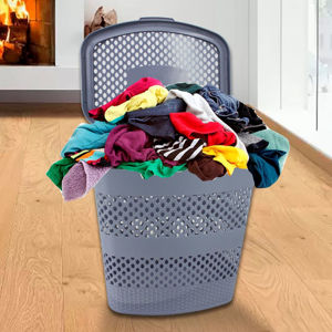 Imagen de Canasto plástico calado con tapa Ideal para ropa