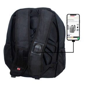 Imagen de Mochila negra para computadora  con puerto USB