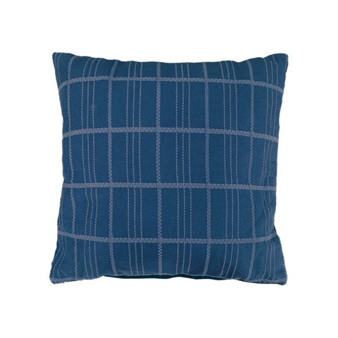 Imagen de Almohadón decorativo con diseños cuadrados 45 cm x 45 cm