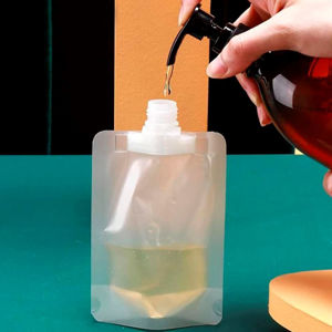 Imagen de Botella plastica flexible con tapon-para viaje C/U