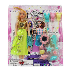 Imagen de Muñeca con accesorios-mar+globos-en bolsa-26x30cm.