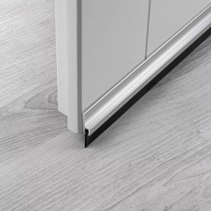 Imagen de Burlete para puerta Zócalo aluminio Plateado