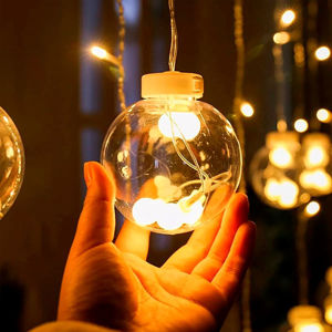 Imagen de Cortina Guía de Luces Esferas y Luces Luciérnagas Led