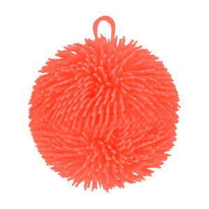 Imagen de Pelota pinchitos peluda C/U para colgar- 23cm.-4 colores