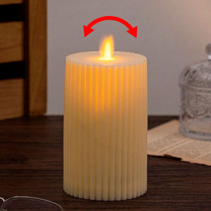 Imagen de Vela plastica a rayas a pila 9,5x7,5cm.