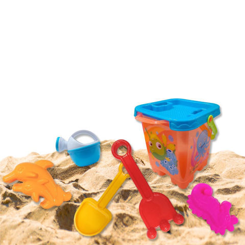 Imagen de Balde con accesorios para playa 7 pc.