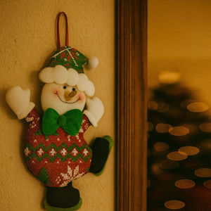 Imagen de Navidad adorno figura para colgar-18cm. 2 diseños-tela