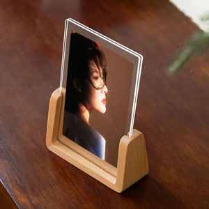 Imagen de Portaretrato con base de madera- vertical